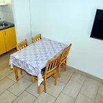 Lux Dalmatia Beachside Μακάρσκα
