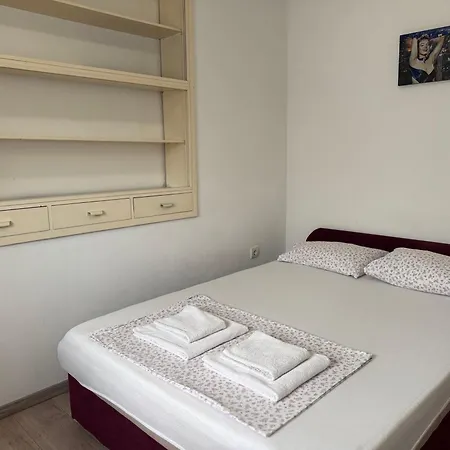 Lux Dalmatia Beachside Макарська
