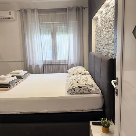 Lux Dalmatia Beachside Pensión