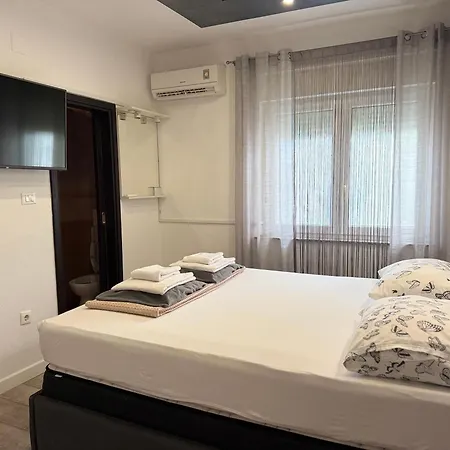 Lux Dalmatia Beachside Gasthuis 3*
