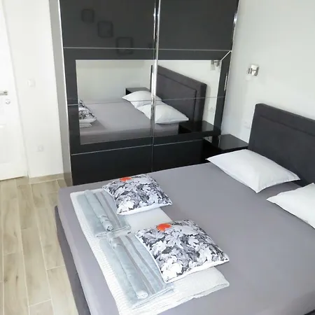 Lux Dalmatia I & R