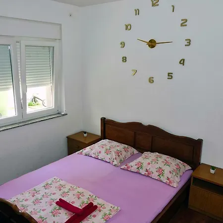 Lux Dalmatia I & R Guest house *