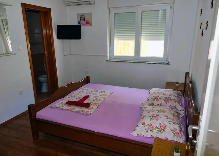Lux Dalmatia Beachside 3* Makarska