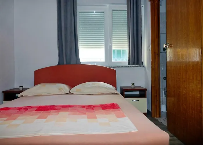 Lux Dalmatia Beachside 3*