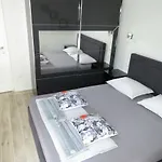 Lux Dalmatia I&r
