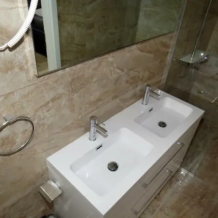 Lux Dalmatia Beachside 3*
