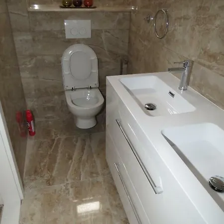 Lux Dalmatia Beachside 3*